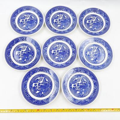 ROYAL CHINA BLUE WILLOW WARE 6.5â€ PLATES (8)