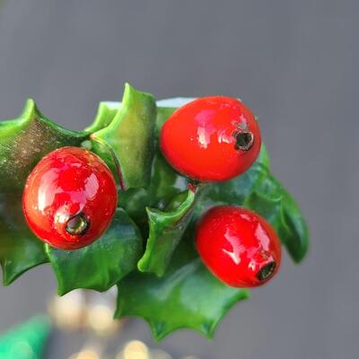 Lot 501: Vintage Holiday Brooches: Rudolph, Santa, Poinsettia and More