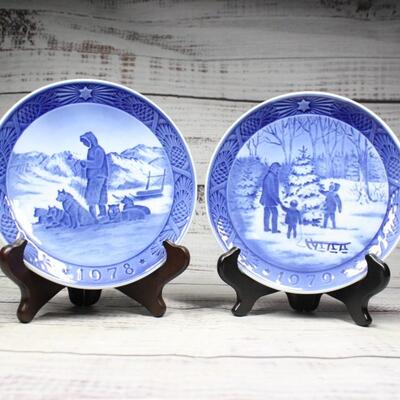 Pair of Vintage Bing & Grondahl Collectors Christmas Winter Plates