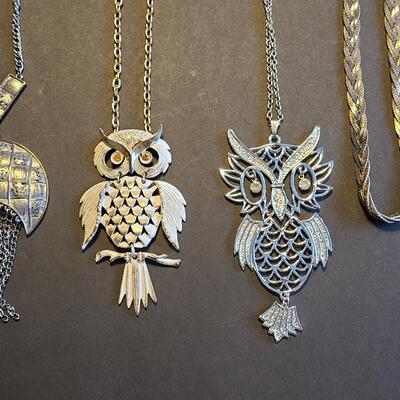 Lot 410: Lot of Vintage Fashion Necklaces: Owls and More