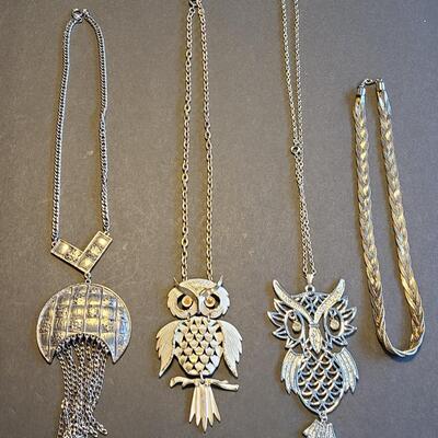 Lot 410: Lot of Vintage Fashion Necklaces: Owls and More