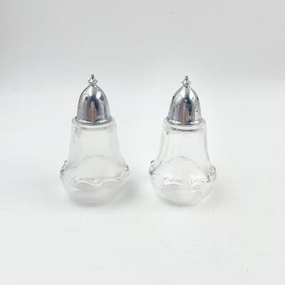 VINTAGE FOSTORIA GLASS SALT AND PEPPER SHAKERS
