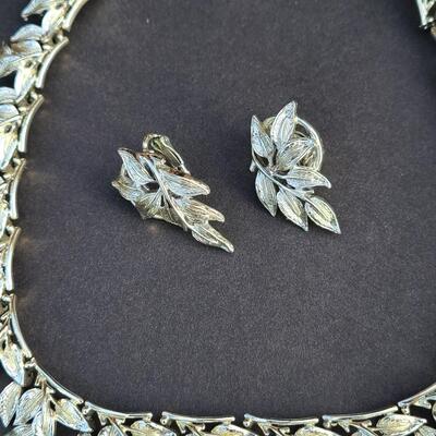 Lot 432: Vintage Coro "Chunky"  Necklace Set and More
