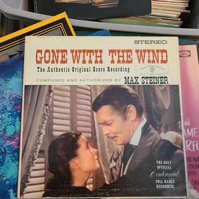Lot 510: Vintage Records: Wizard of Oz, Gone with Wind, Madame Butterfly and More