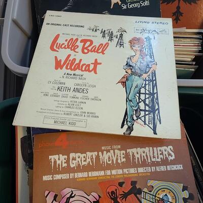 Lot 510: Vintage Records: Wizard of Oz, Gone with Wind, Madame Butterfly and More