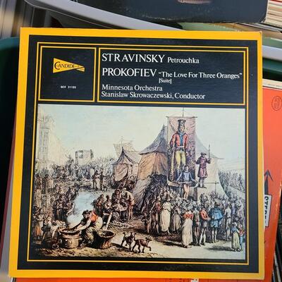 Lot 510: Vintage Records: Wizard of Oz, Gone with Wind, Madame Butterfly and More