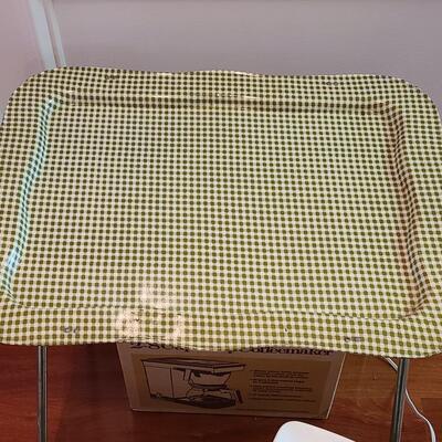 Lot 505: Vintage MCM Kitchen Lot: Metal Serving Trays, Coffee Maker, Chrome Blender and More