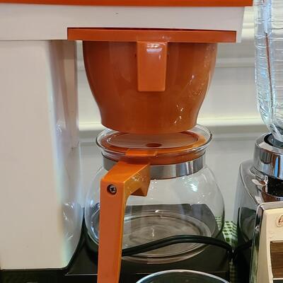 Lot 505: Vintage MCM Kitchen Lot: Metal Serving Trays, Coffee Maker, Chrome Blender and More