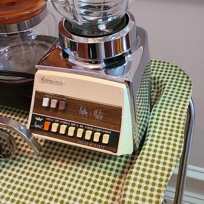 Lot 505: Vintage MCM Kitchen Lot: Metal Serving Trays, Coffee Maker, Chrome Blender and More