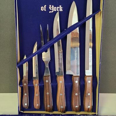 Lot 427: Prince of York Stainless Steel Knife/Cutlery Set