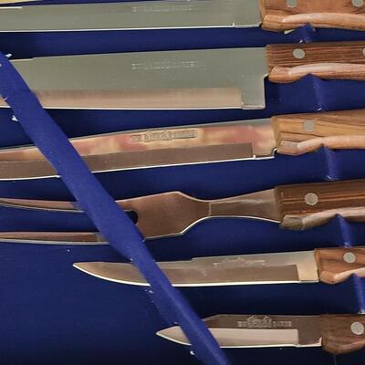 Lot 427: Prince of York Stainless Steel Knife/Cutlery Set