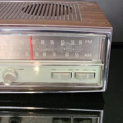 Lot 428: MCM Vintage GE Working Radio, Canon Camera and More