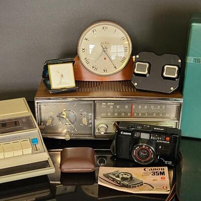 Lot 428: MCM Vintage GE Working Radio, Canon Camera and More