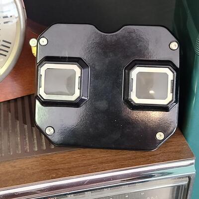 Lot 428: MCM Vintage GE Working Radio, Canon Camera and More