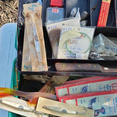 Lot 421: Vintage Fishing Supplies: Igloo Fishing Cooler, New Salt Water Reel and More