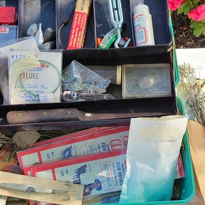 Lot 421: Vintage Fishing Supplies: Igloo Fishing Cooler, New Salt Water Reel and More