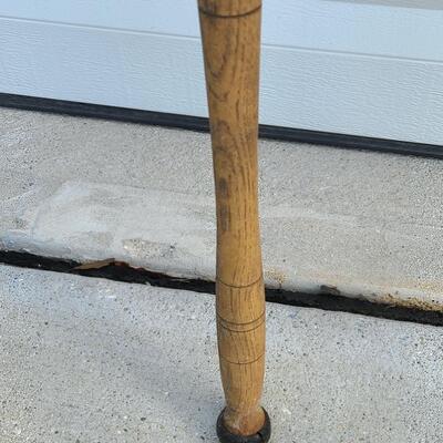 Lot 420: Vintage Fishing Rods and Reels