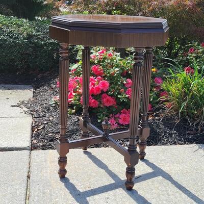 Lot G1: Antique Petite Octagon Table/Plant Stand (Unique Top)