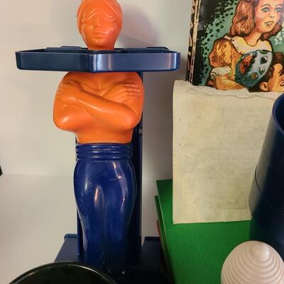 Lot 415: Large Lot of Vintage Magic Tricks and Sets (Adams' Collectibles Sets in Boxes)