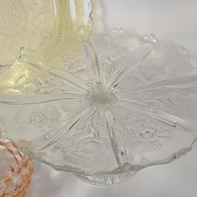 Lot 369: Vintage Glassware: Depression Glass, Cake Stand, Salt & Peppers