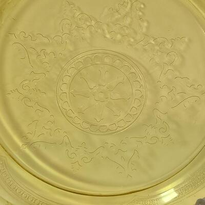 Lot 369: Vintage Glassware: Depression Glass, Cake Stand, Salt & Peppers