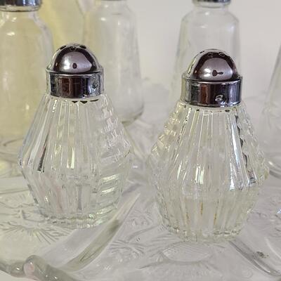 Lot 369: Vintage Glassware: Depression Glass, Cake Stand, Salt & Peppers