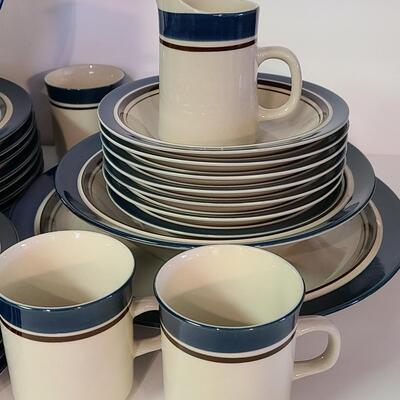 Lot 366: MCM Vintage Carousel Stone Ware Dish Set (802 Blue Made In Japan)
