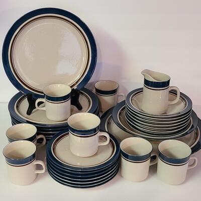 Lot 366: MCM Vintage Carousel Stone Ware Dish Set (802 Blue Made In Japan)