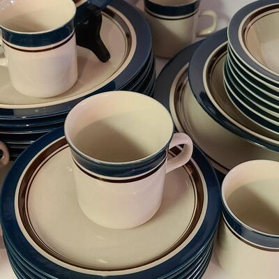 Lot 366: MCM Vintage Carousel Stone Ware Dish Set (802 Blue Made In Japan)