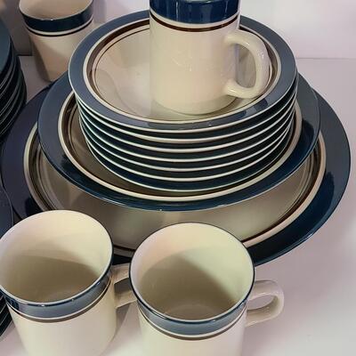 Lot 366: MCM Vintage Carousel Stone Ware Dish Set (802 Blue Made In Japan)