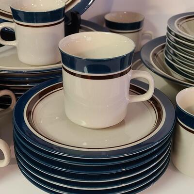 Lot 366: MCM Vintage Carousel Stone Ware Dish Set (802 Blue Made In Japan)