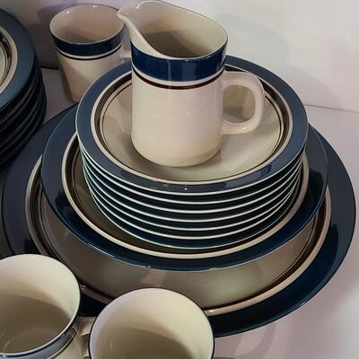 Lot 366: MCM Vintage Carousel Stone Ware Dish Set (802 Blue Made In Japan)