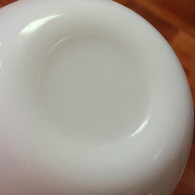 Lot 374: Pyrex Milk Glass  Covered Casseroles, Pie Plates and More