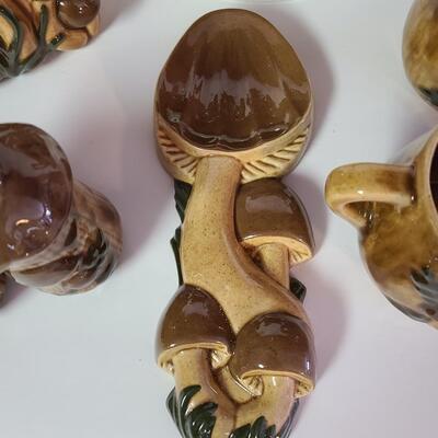 Lot 321: MCM Mushroom Kitchen Ware (Napkin Holder, S&P, Sugar/Creamer etc)