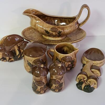 Lot 321: MCM Mushroom Kitchen Ware (Napkin Holder, S&P, Sugar/Creamer etc)