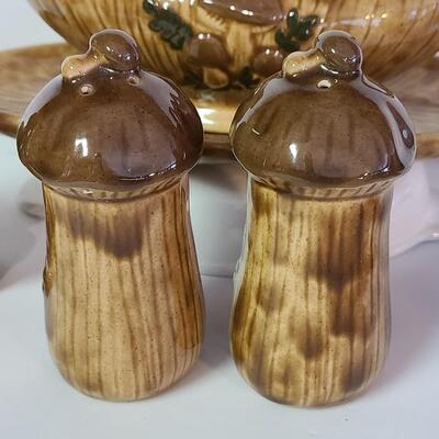 Lot 321: MCM Mushroom Kitchen Ware (Napkin Holder, S&P, Sugar/Creamer etc)