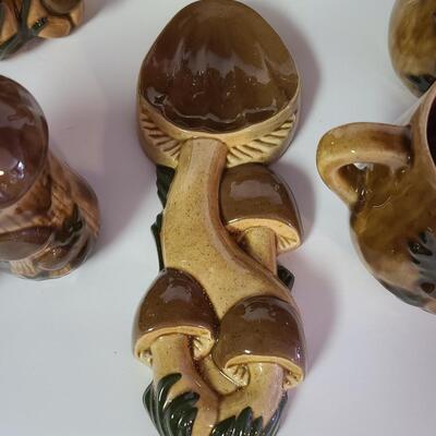 Lot 321: MCM Mushroom Kitchen Ware (Napkin Holder, S&P, Sugar/Creamer etc)