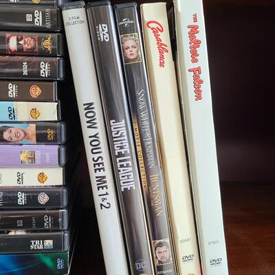 Lot 339: Large DVD Lot: Aliens 1-3, Predator, Teminator 1-3, Star Trek and More!