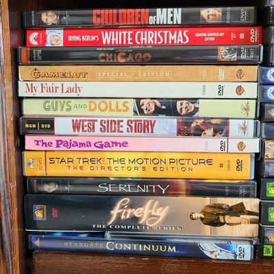 Lot 339: Large DVD Lot: Aliens 1-3, Predator, Teminator 1-3, Star Trek and More!