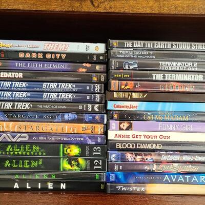 Lot 339: Large DVD Lot: Aliens 1-3, Predator, Teminator 1-3, Star Trek and More!