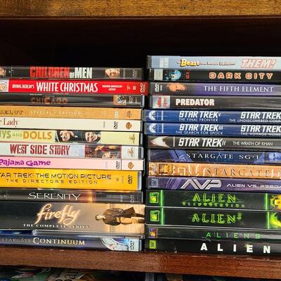 Lot 339: Large DVD Lot: Aliens 1-3, Predator, Teminator 1-3, Star Trek and More!