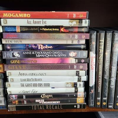 Lot 339: Large DVD Lot: Aliens 1-3, Predator, Teminator 1-3, Star Trek and More!