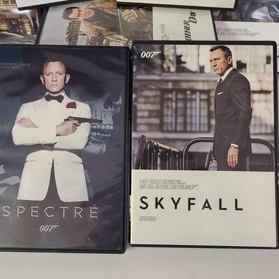 Lot 337: Bond/007 DVD Lot