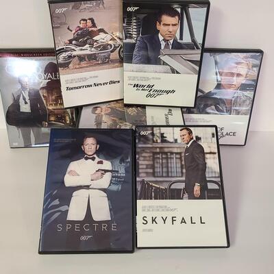 Lot 337: Bond/007 DVD Lot