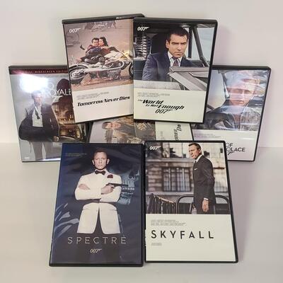 Lot 337: Bond/007 DVD Lot