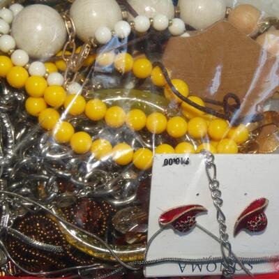 Wearable & Craft Jewelry Lot #40