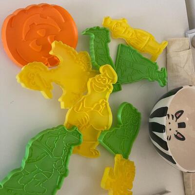 Kids Cookbook and cookie cutters