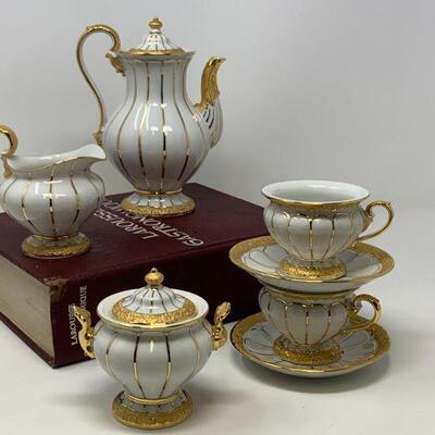 Meissen Porcelain X Form Gold Bronze Seven Piece Coffee/Tea Set