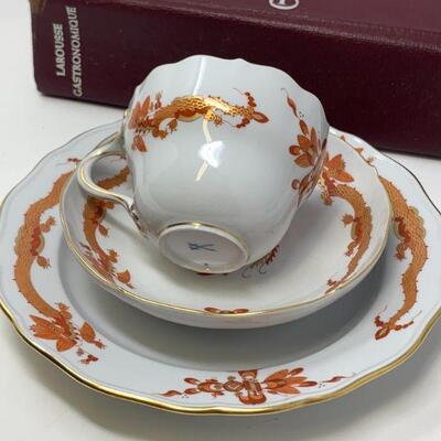 Meissen Porcelain Ming Dragon Pattern Coffee Set in Red, Twenty-One Piece Set