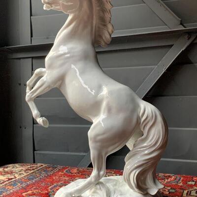A Horse Named Maestoso, Large Horse Figurine, by Erich Oehme for Meissen 